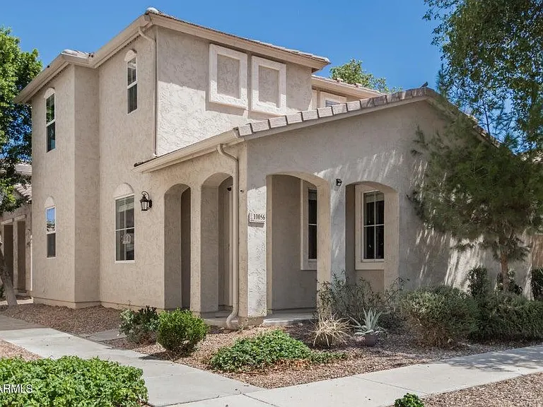 10056 E Isleta Ave — Photo 2