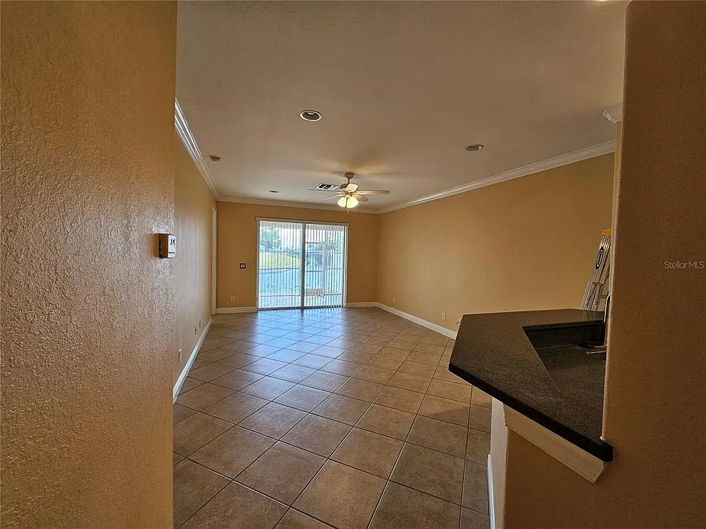 2 bed, 2.0 bath, 1265 sqft, $1,525 — Photo 4