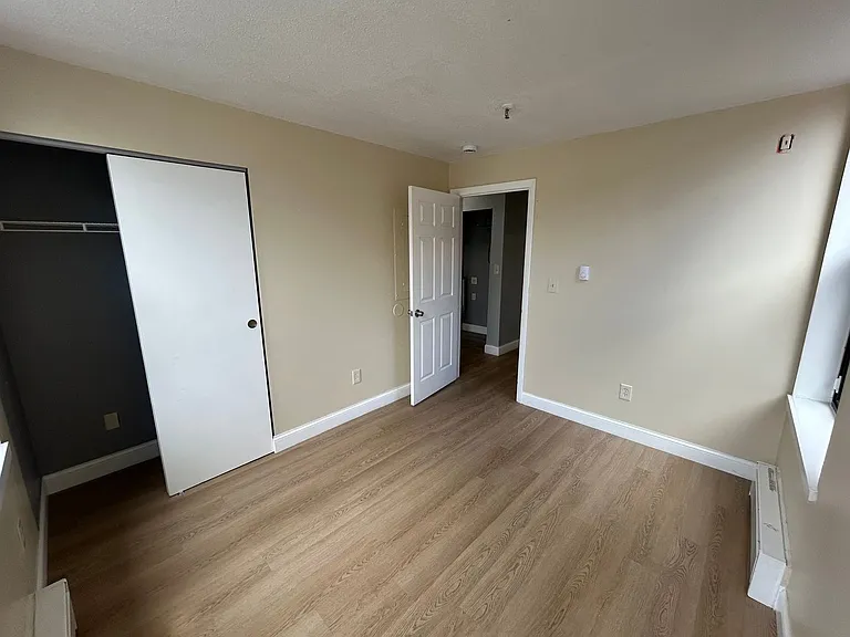 46 Amesbury St #3A — Photo 7