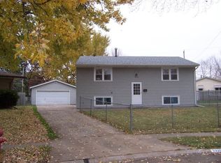 3320 4th St, East Moline, IL