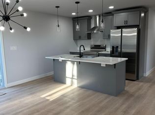 4910 Seltzer St, Lanham, MD 20706