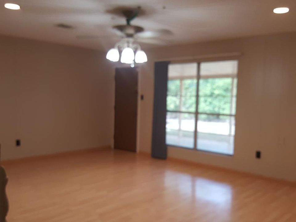 2nd image of 5322 11th St
