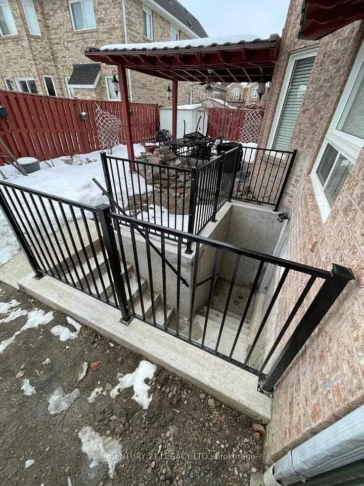 2 bed, $1,800 — Photo 2