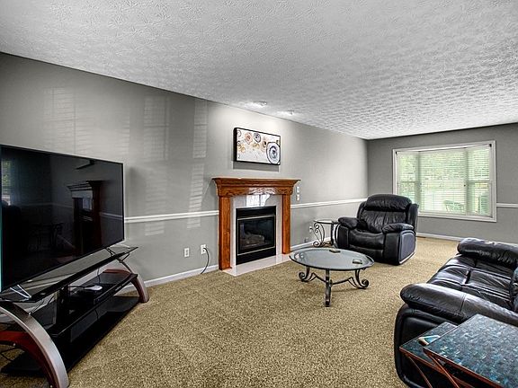 4th image of 5218 Woodtop Dr