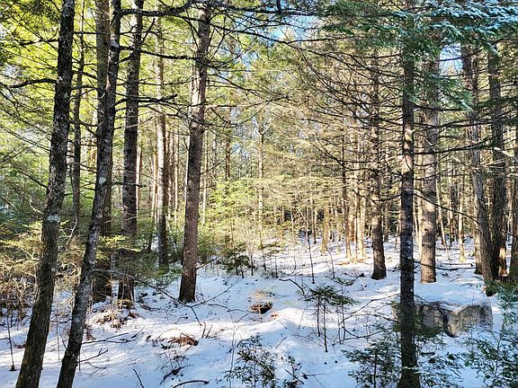 3rd image of 27 Trout Brook Road