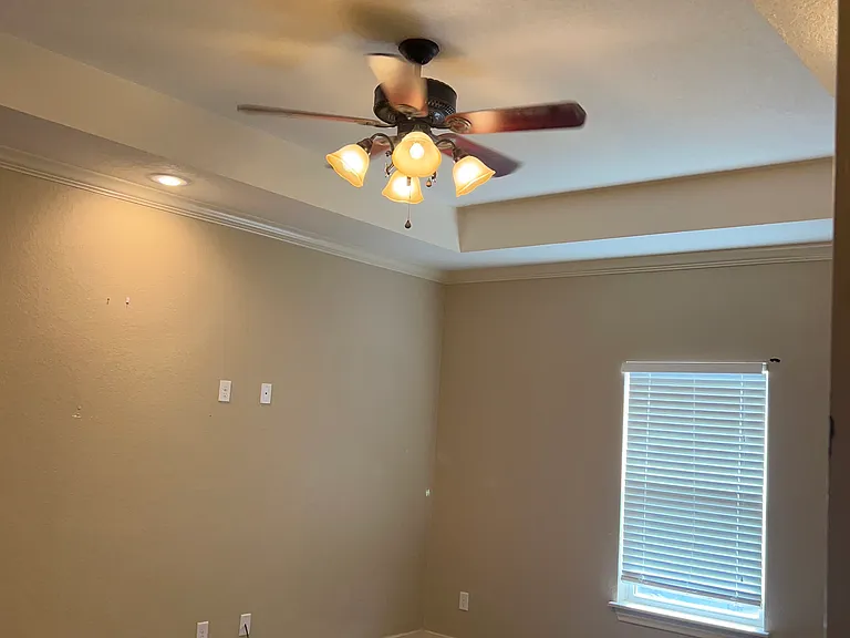 358 Southlake Dr — Photo 7