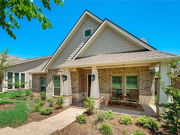 2nd image of 812 Harmony Lane