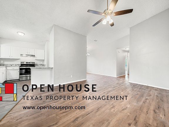 4th image of 1033 Carriagehouse Ln
