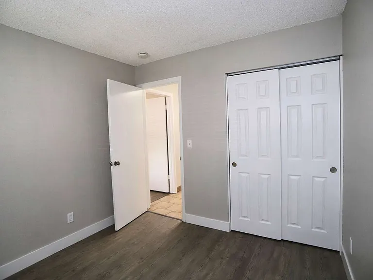 5042 El Camino Dr #91 — Photo 26