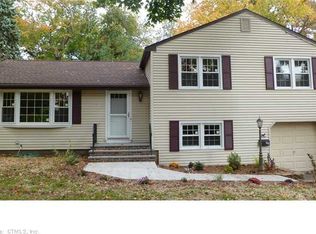 33 Desmond Dr, Wethersfield, CT 06109