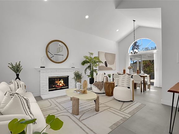 4th image of 3107 Greenacre Rd