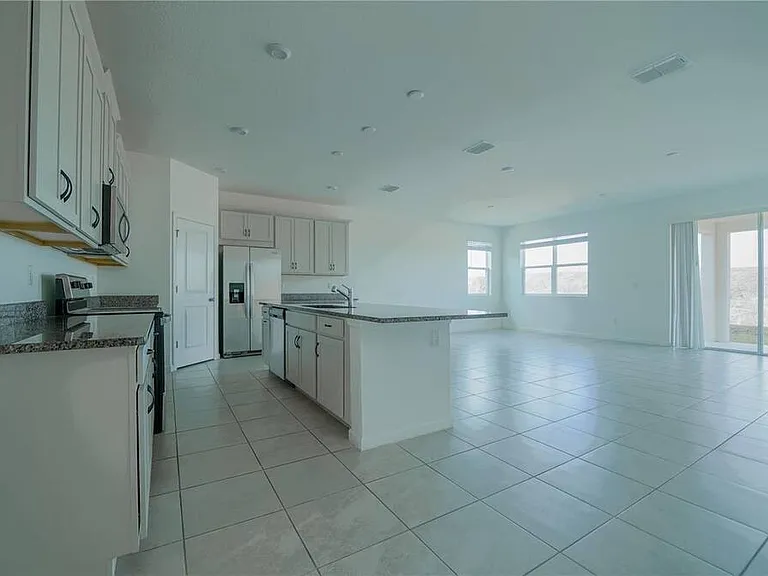 1194 Boardwalk Pl — Photo 3