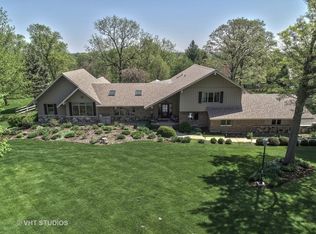 3 S 557 Norris Rd, Sugar grove, IL 60554