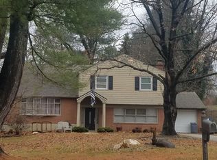 401 Hempstead Cir, Newtown Square, PA 19073