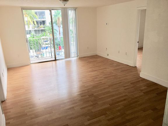 3rd image of 1720 NW North River Dr APT 304