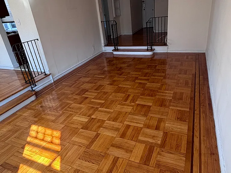 11420 Queens Blvd #5 — Photo 3