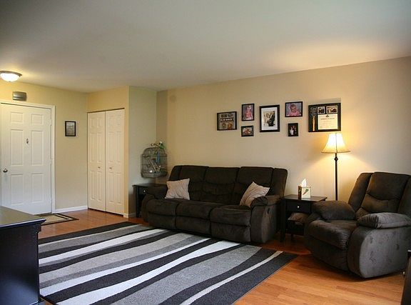 5th image of 445 Norman Ln