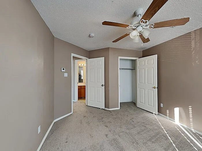 110 Meadow Ct — Photo 11