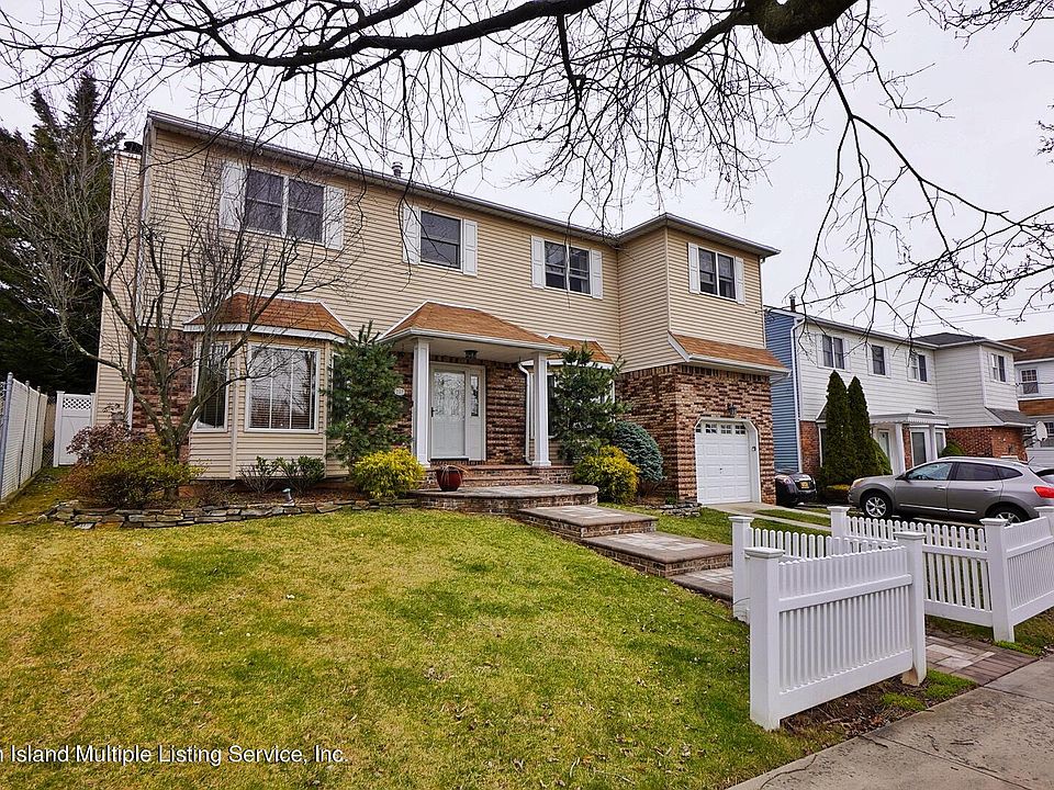 1st image of 217 Brighton St #A