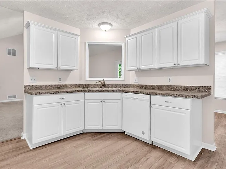 878 Grindstone Dr SW — Photo 11