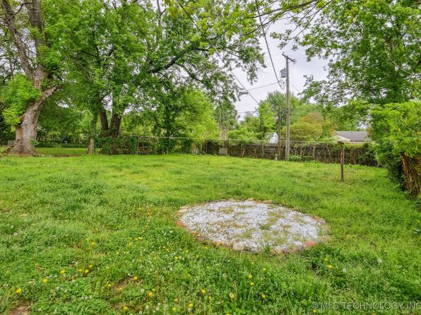 1450 E 52nd St, Tulsa, OK 74105