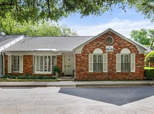 1371 Roaring Springs Rd #1371, Fort Worth, TX 76114