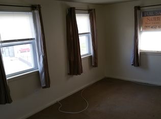 52 Mammoth Rd, Lowell, MA 01854