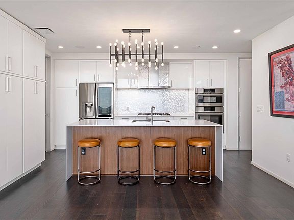 2nd image of 301 West Ave #1807