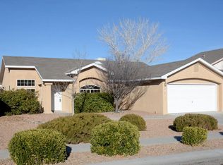 8109 Summerfield Ct SW, Albuquerque, NM 87121