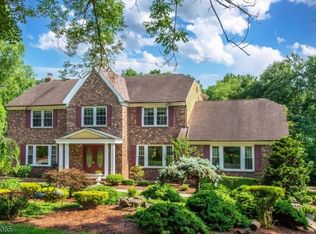 6 Windsor Way, Morristown, NJ 07960