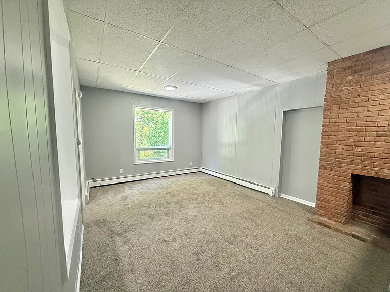 5 Linden Ave #1R — Photo 4
