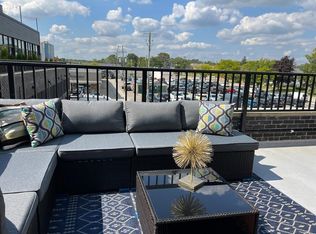 151 E Forteen Mile Rd #211, Clawson, MI 48017