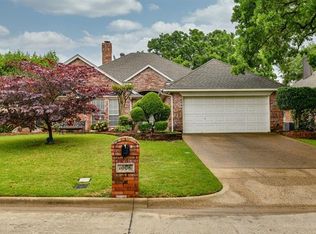 1006 Masters Dr, Mansfield, TX 76063