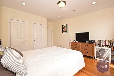 Rented by RES New York