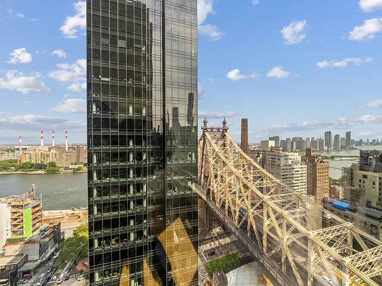 420 E 61st St #21E — Photo 11
