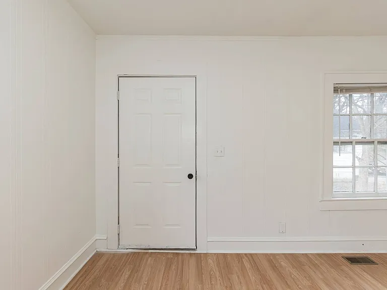 N Main St Duplex — Photo 10