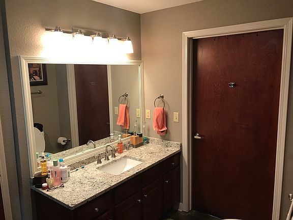 2nd image of 1535 Walnut St APT 304