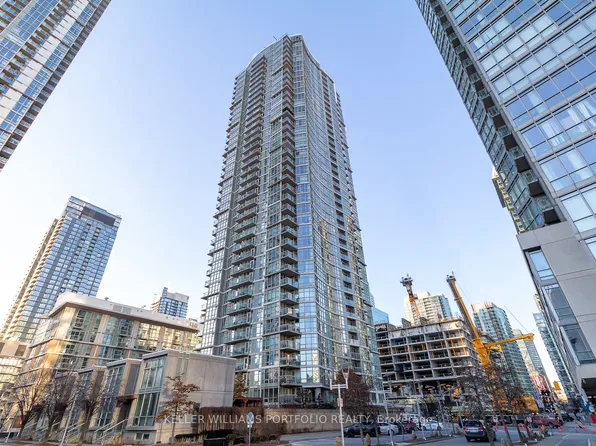 10 Navy Wharf Ct #2910, Toronto, ON M5V 3V2