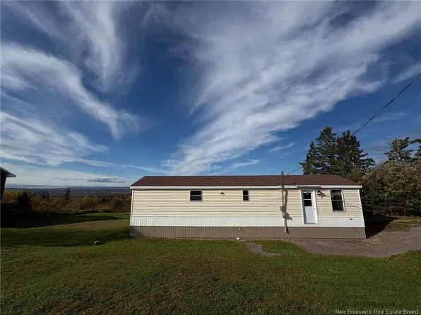 402 Memramcook Rd E, Memramcook, NB E4K 1N6