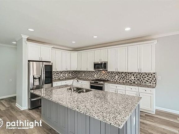 3rd image of 2459 Park Estates Dr