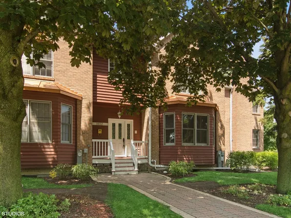 1612 N Clarence Ave, Arlington Heights, IL 60004