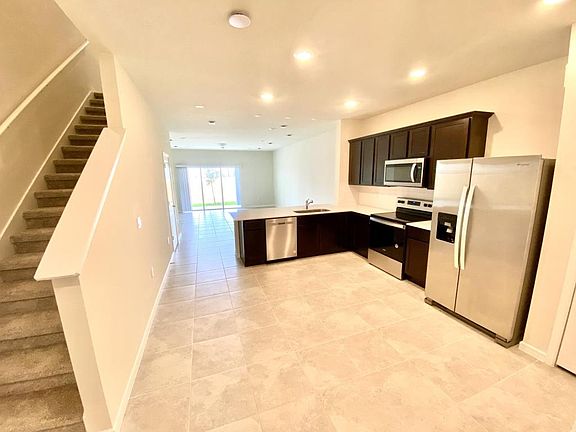 4th image of 2843 Stunning Ave