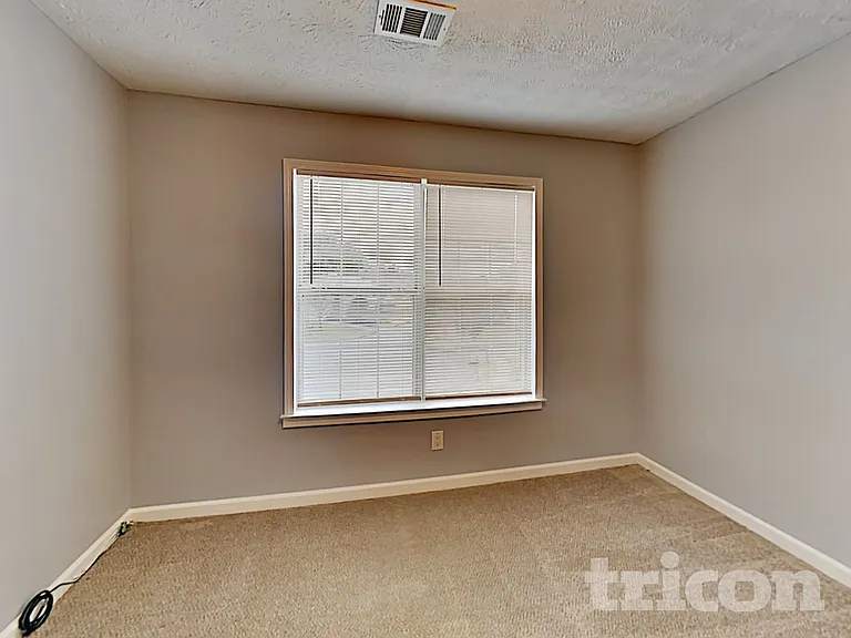 641 Delay Way — Photo 11
