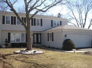 4163 W End Rd, Downers Grove, IL 60515