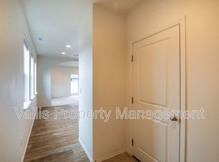 4850 Heathwood St NE, Salem, OR 97305