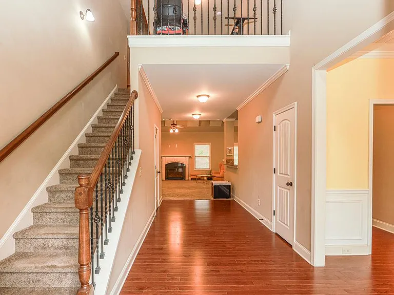 2241 Line Dr — Photo 4