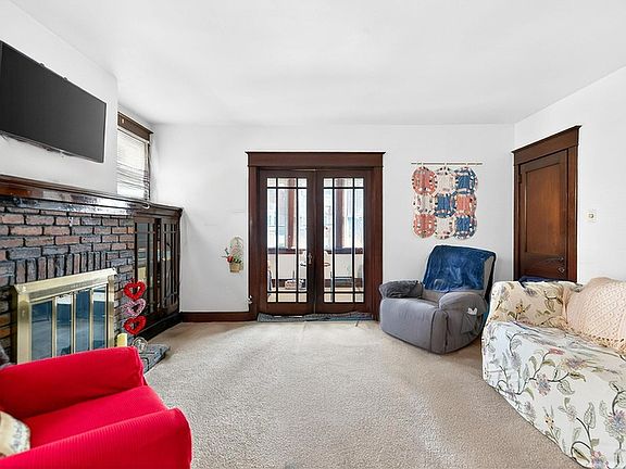 5th image of 17-19 N Bryant Ave