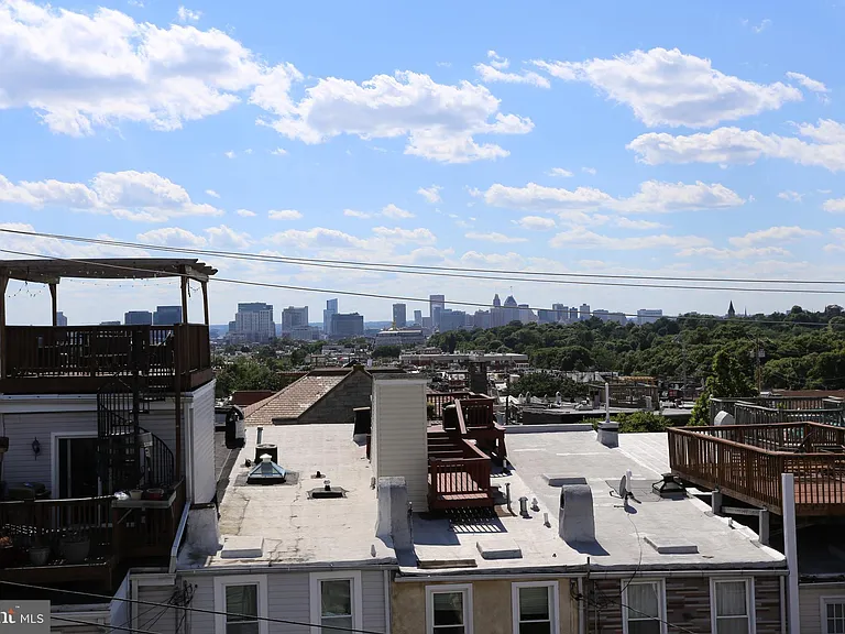 524 S Bouldin St — Photo 30