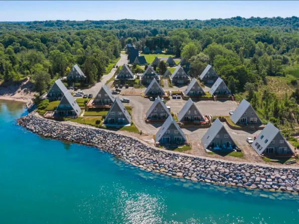 5340 Notre Dame Ave #94, Stevensville, MI 49127