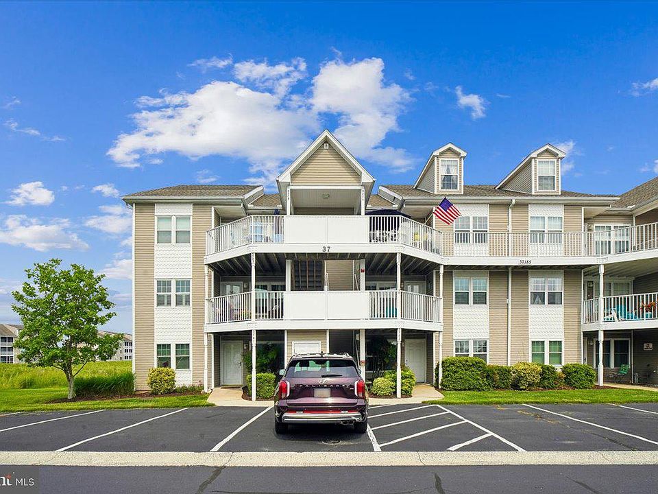 1st image of 37185 Harbor Dr Unit 3706